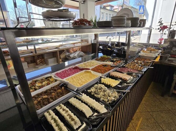 Restaurant OLALA Café by Mösyö à Kehl, Allemagne