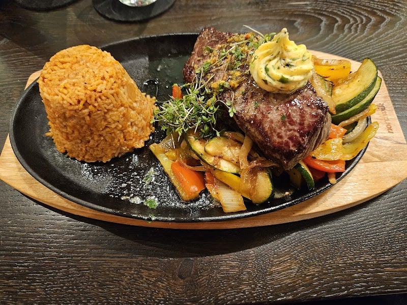 Restaurant OLIVIA Frühstück – Tapas – Grill à Trier (Trèves), Allemagne