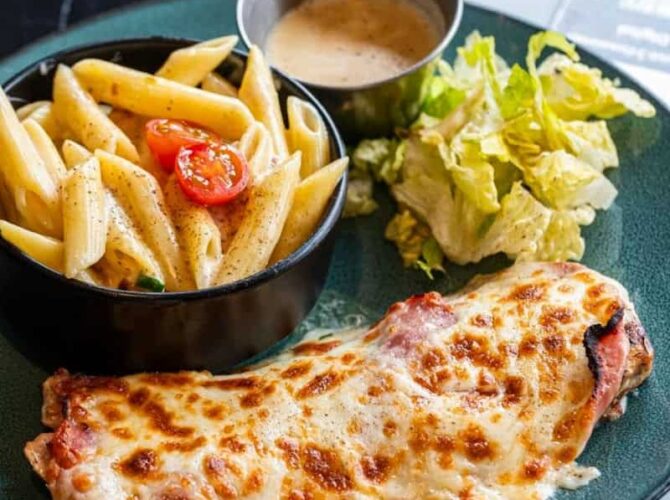 O’Papa restaurant à Saint-Ouen-sur-Seine, France