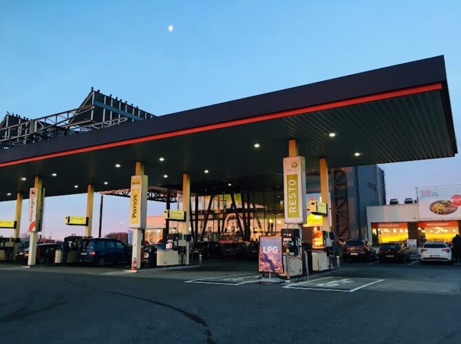 Restaurant Panos Q8 HW Thieu (Parijs/Brussel) à Le Rœulx, Belgique