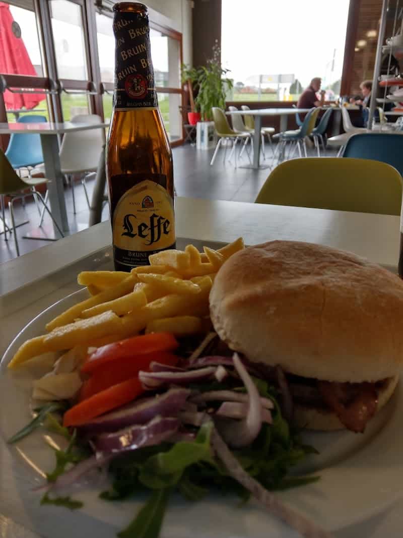 Restaurant Panos Q8 HW Thieu (Parijs/Brussel) à Le Rœulx, Belgique