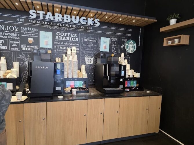 Restaurant Panos Q8 HW Thieu (Parijs/Brussel) à Le Rœulx, Belgique