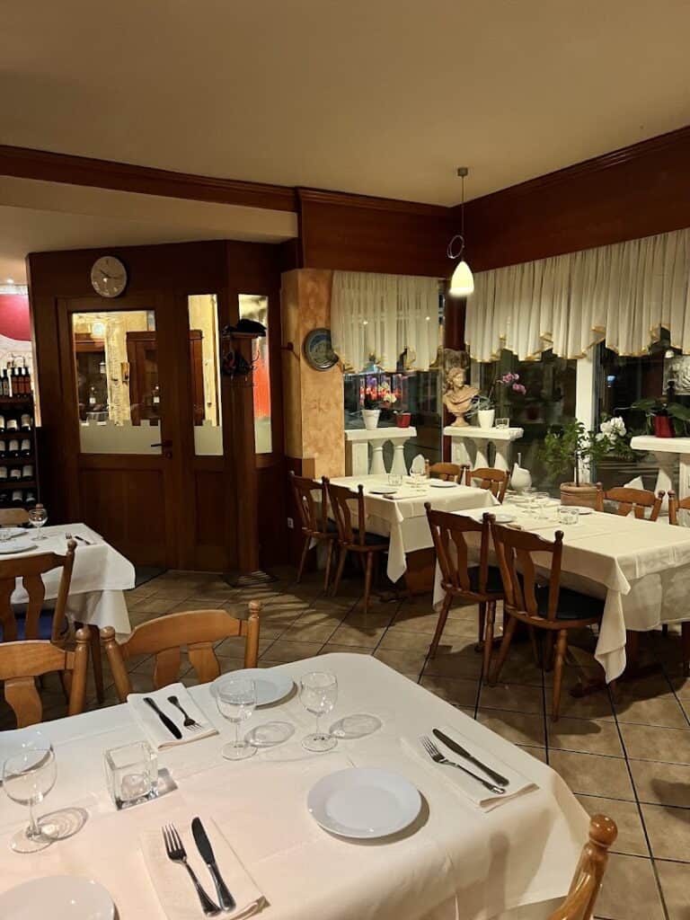 Restaurant Pantheon à Saarlouis (Sarrelouis), Allemagne — photo 1