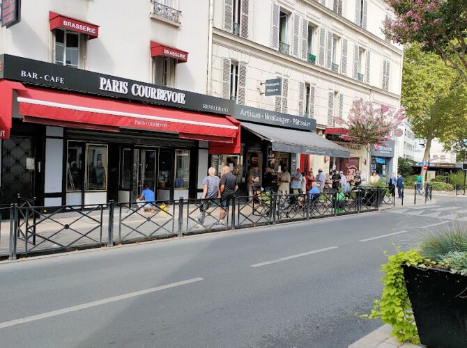 Restaurant Paris Courbevoie à Courbevoie, France