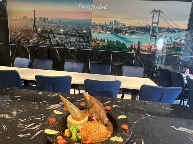 Restaurant Paristanbul à Rochefort, France