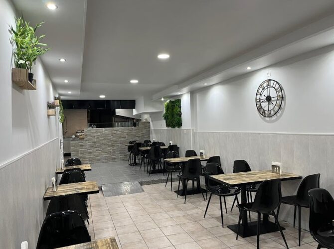 Restaurant Petit Faim Antalya à Belley, France