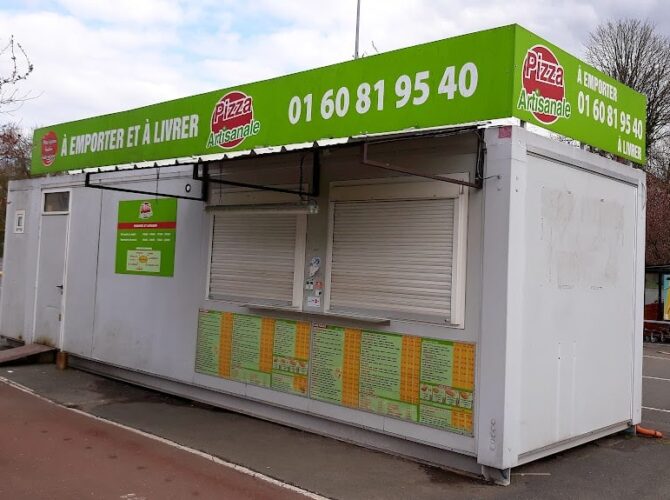 Restaurant Pizza Artisanale à Dourdan, France