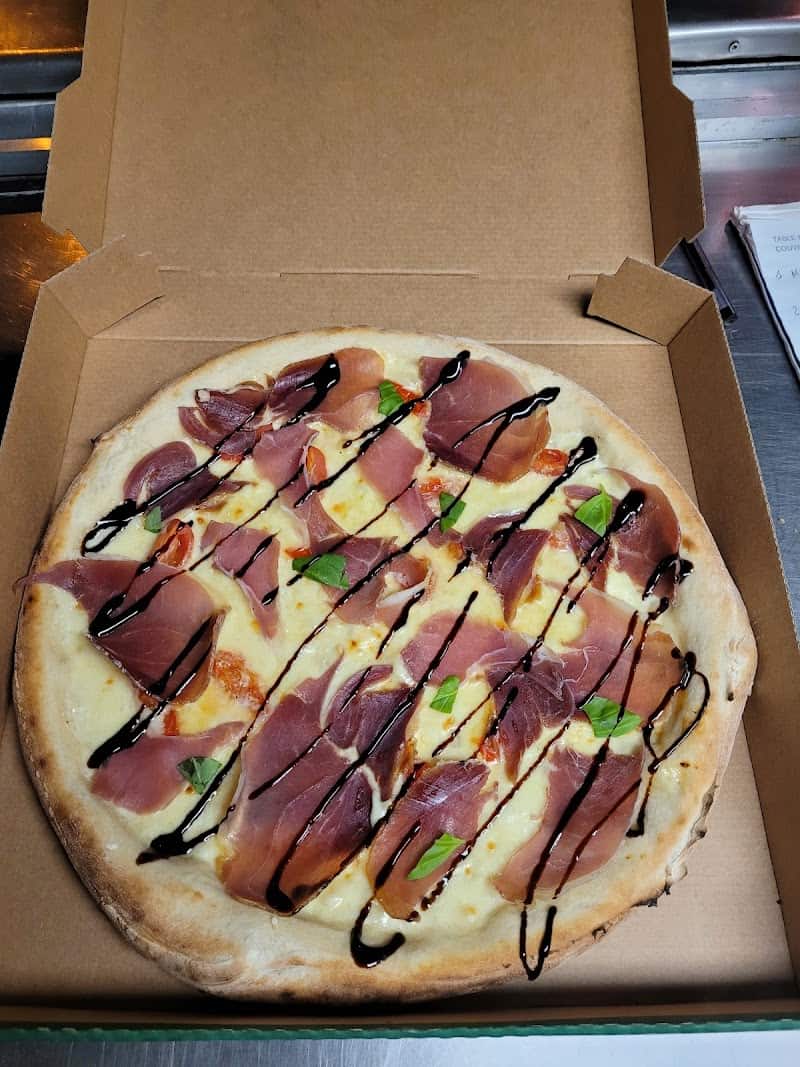 Restaurant Pizza tocino à Dourdan, France