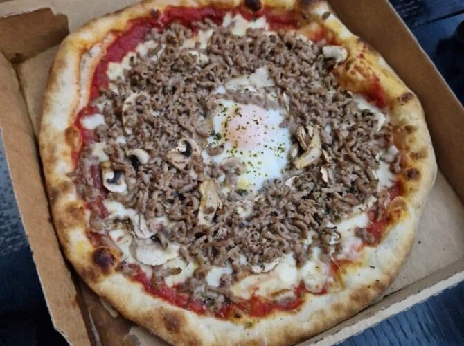 Restaurant Pizza tocino à Dourdan, France