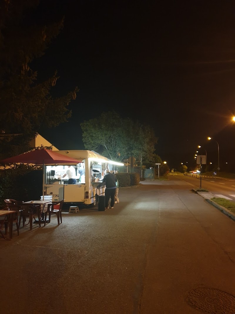 Restaurant Pizza tocino à Dourdan, France