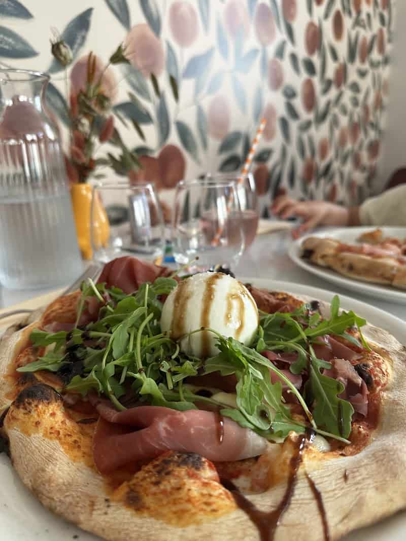 Restaurant Pizzeria Casa Louise à Savigny-lès-Beaune, France