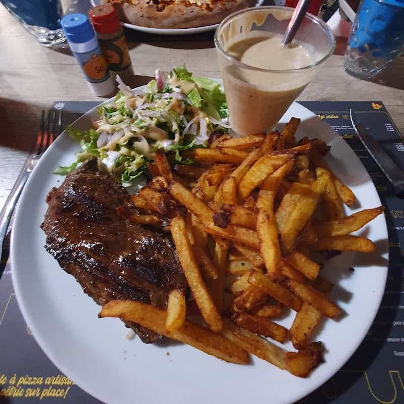 Restaurant Pizzeria Du Bowling à Caudry, France