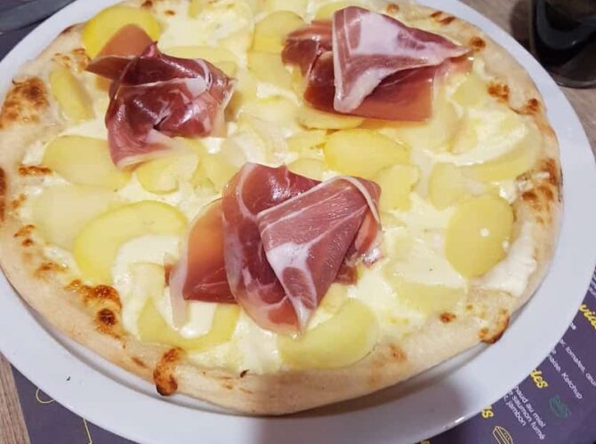 Restaurant Pizzeria Du Bowling à Caudry, France