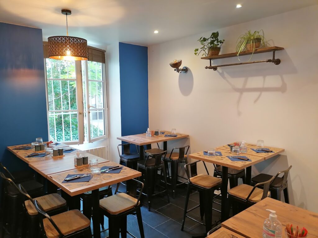 Restaurant Pizzeria – Via Roma 17ème à Paris, France