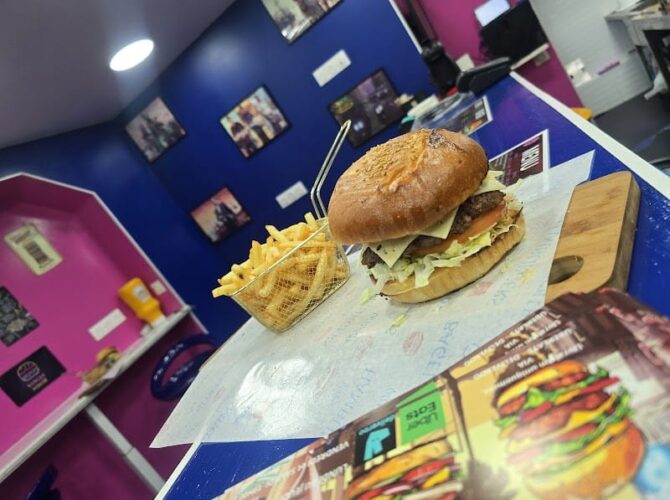 Restaurant Pizz’s and burg’s à Champlan, France