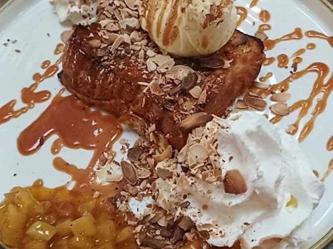 Restaurant Place des Oliviers Reims à Reims, France