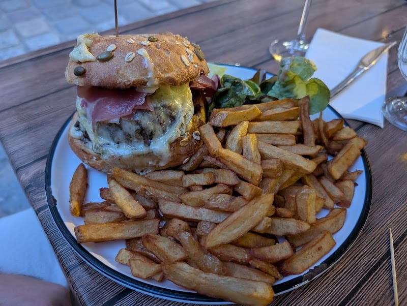 Restaurant Plan B à Dinan, France