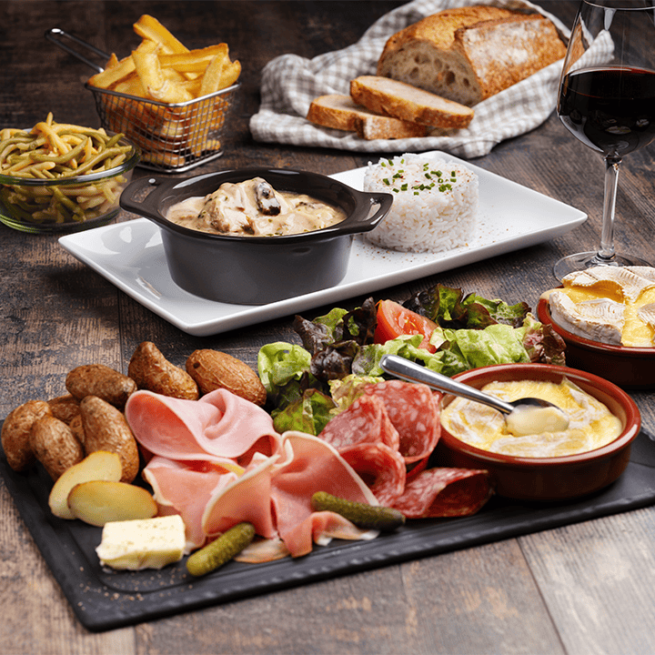 Restaurant Poivre Rouge à Saint-Germain-du-Puy, France