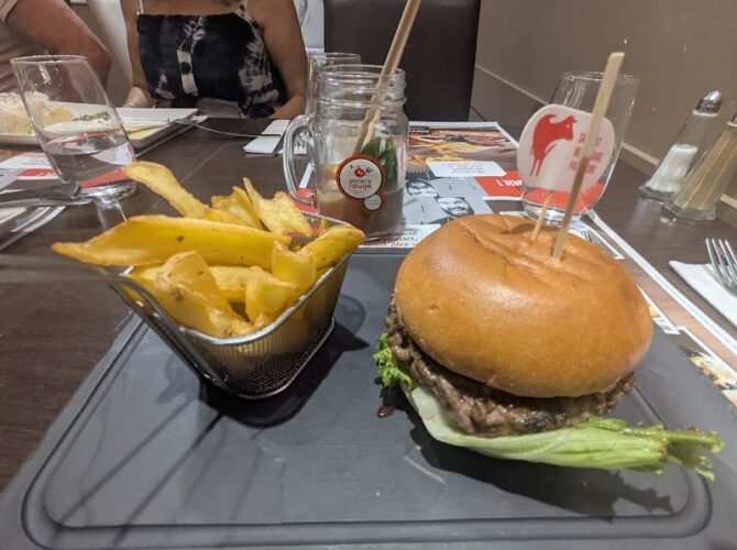 Restaurant Poivre Rouge à Saint-Germain-du-Puy, France