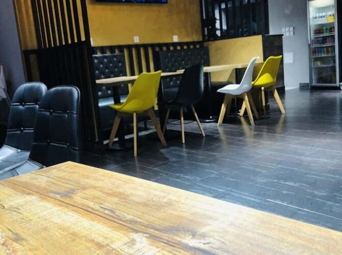 Restaurant Poivre & Sel à Aulnay-sous-Bois, France