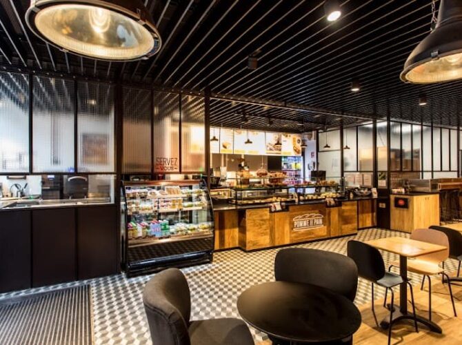 Restaurant Pomme de Pain à Éragny, France