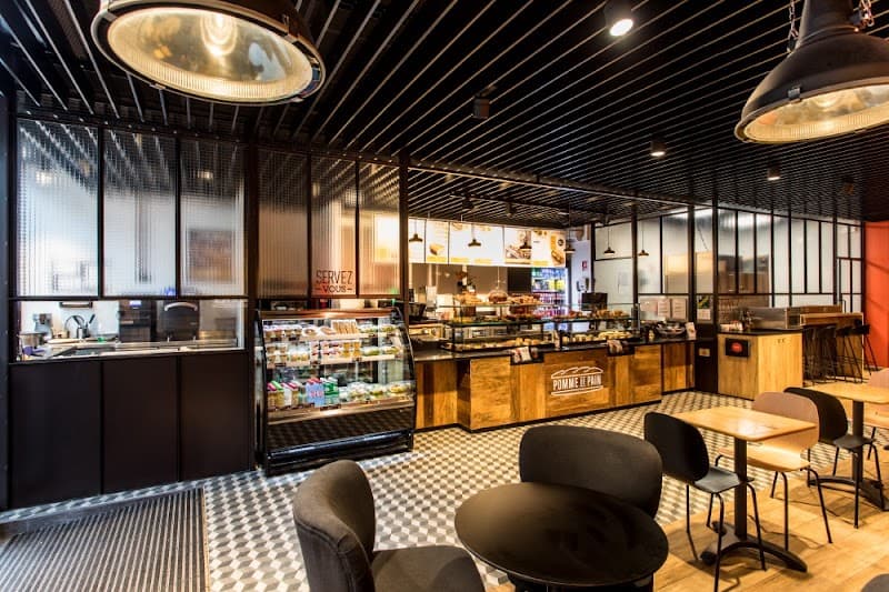 Restaurant Pomme de Pain à Éragny, France