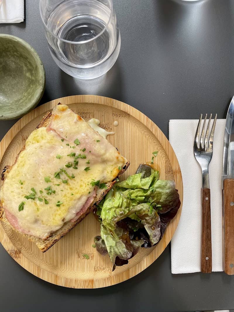 Restaurant Quille à Versailles, France