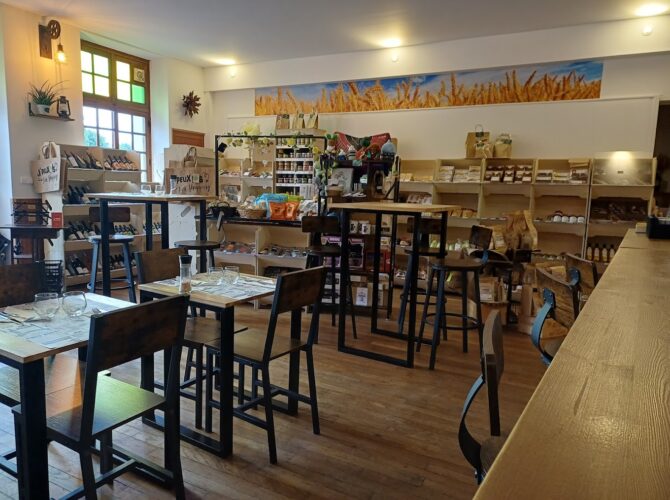 Restaurant Reflets Gourmands à Ablis, France