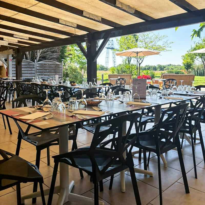 Restaurant A La Belle Poule à Rochefort, France