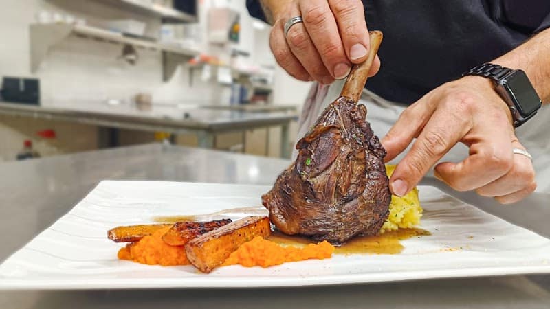 Restaurant A La Belle Poule à Rochefort, France