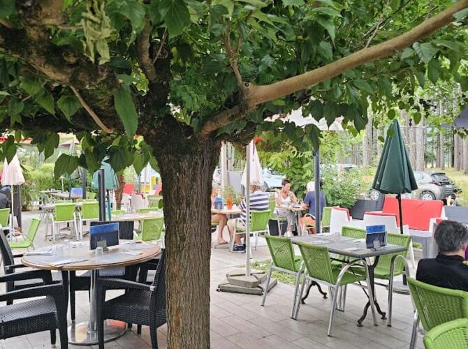 Restaurant à Revel | Les Frangines du lac à Revel, France