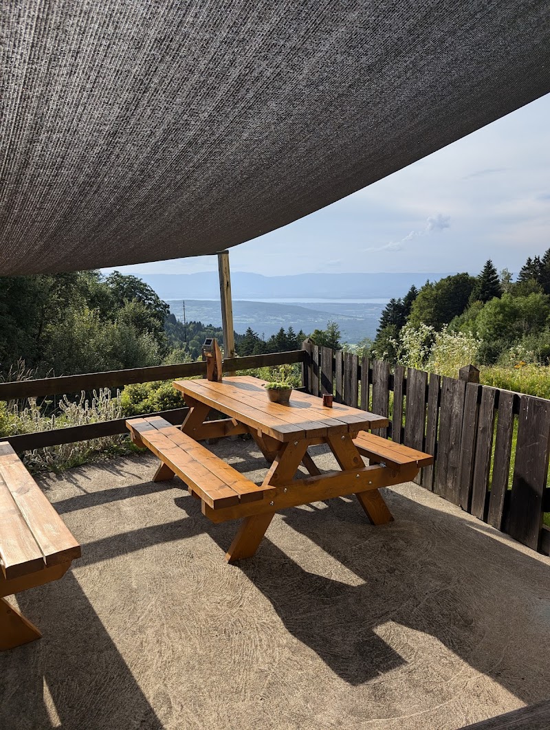 Restaurant Arrêtons-nous ici – Col du Cou à Cervens, France