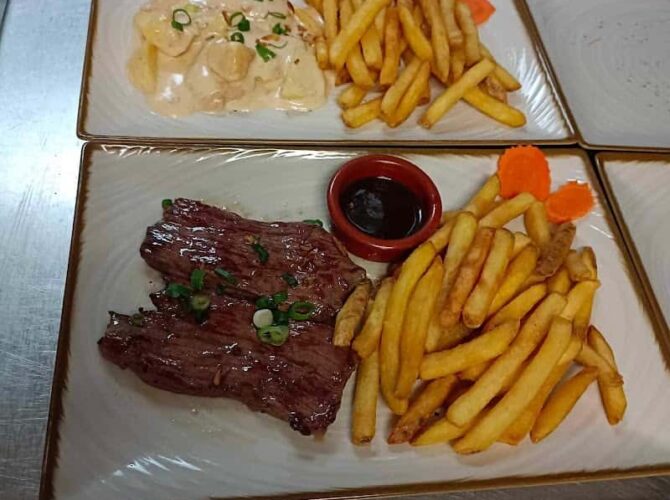 Restaurant bar angervillois à Angerville, France