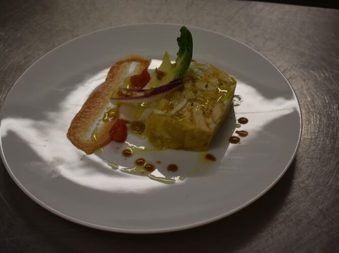 Restaurant C.garonne à Saint-Louis-de-Montferrand, France