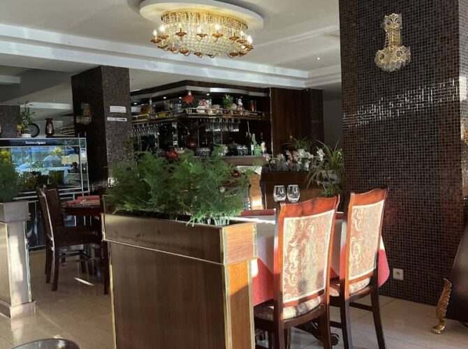 Restaurant Chinois Le Dragon Royal à Braine-l'Alleud, Belgique