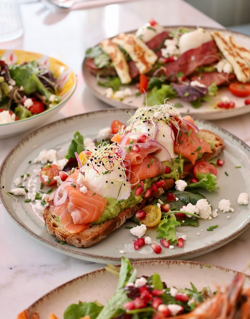 Restaurant Courbevoie | Brunch Camila Café à Courbevoie, France