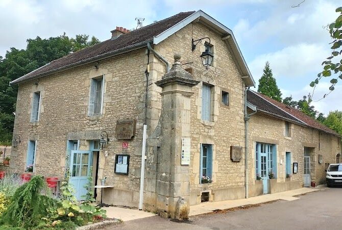 Restaurant de l’Abbaye à Flavigny-sur-Ozerain, France