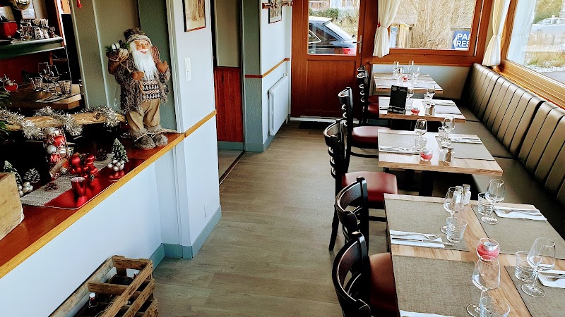 Restaurant du Chemin de Fer à Saint-Cergues, France