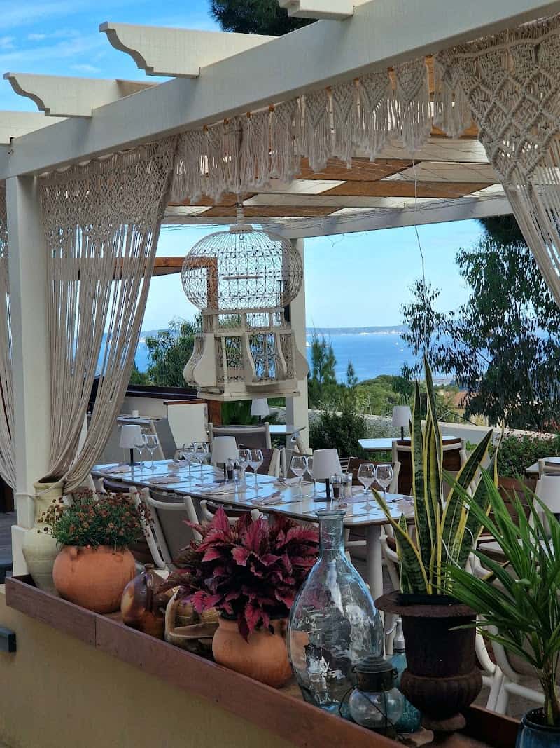 Restaurant Eden Flow, La Roseraie & l’Eden Blue – Bormes-les-Mimosas à Bormes-les-Mimosas, France