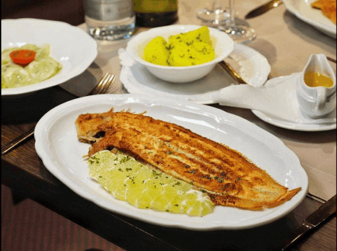 Restaurant – Hamburger Elbspeicher à Hamburg (Hambourg), Allemagne