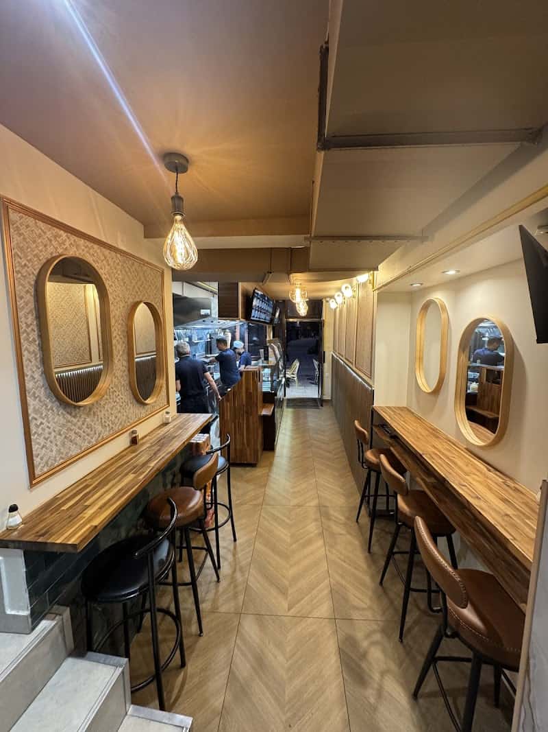 Restaurant Iris à Saint-Denis, France