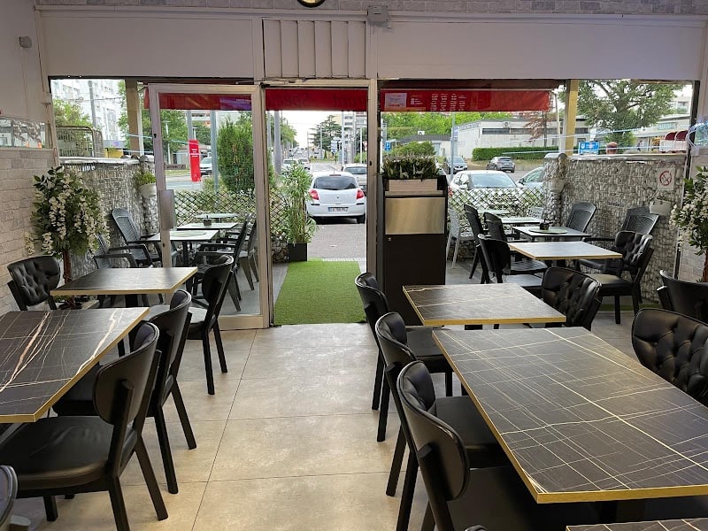 Restaurant Istanbul Kebab à Rillieux-la-Pape, France