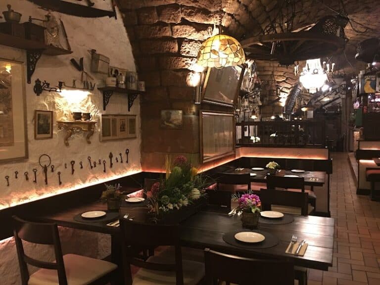 Restaurant Kaminkeller à Saarlouis (Sarrelouis), Allemagne — photo 1