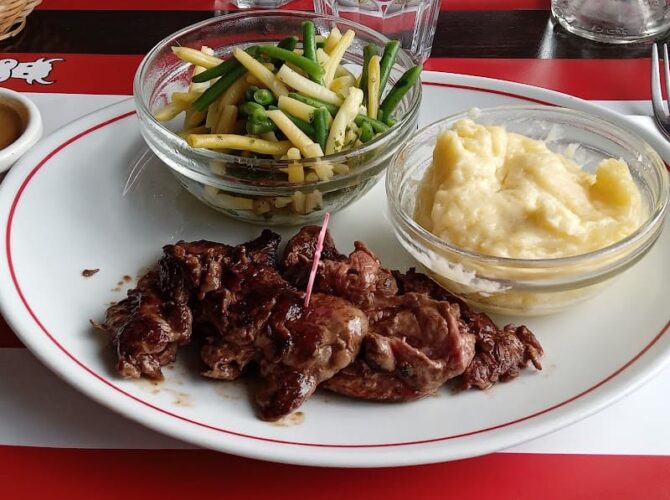 Restaurant La Boucherie à Rochefort Sur Mer, France