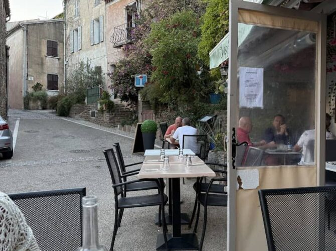 Restaurant La Fleur de Thym à Bormes-les-Mimosas, France