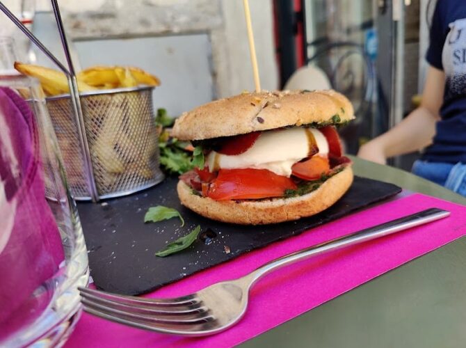 Restaurant La maïoun à La Colle-sur-Loup, France