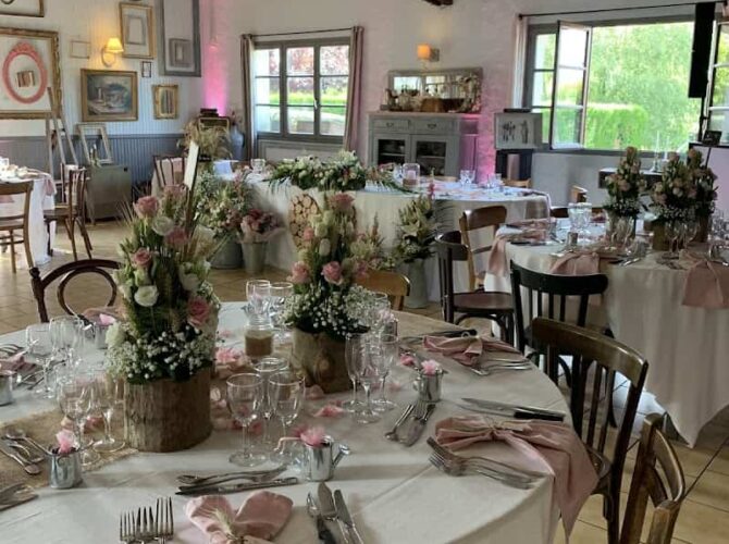 Restaurant La Mangeoire à Auvers-Saint-Georges, France