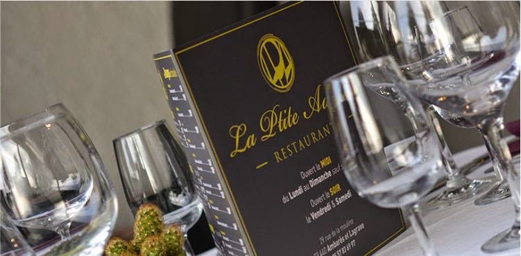 Restaurant La Ptite Adresse à Ambarès-et-Lagrave, France