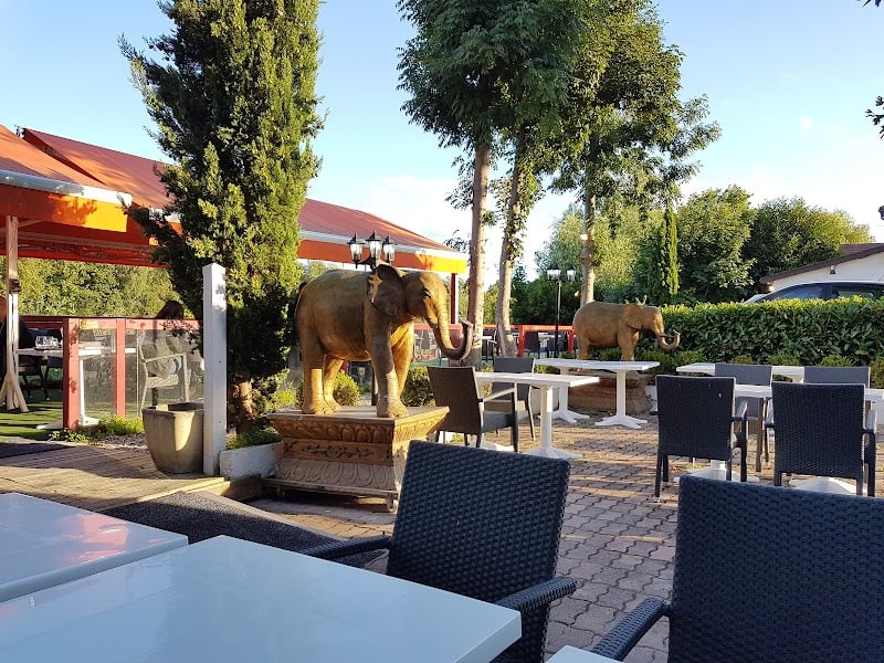 Restaurant La Route Du Kashmir à Pontoise, France