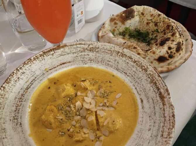 Restaurant La Route Du Kashmir à Pontoise, France